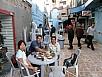 Hashem Restaurant gegenüber Cliff Hotel - sehr populär bei Backpacker - Humus, Foul, Felafel, Mezzeh (Vorspeisenteller), Tahina,  Mansaf (Nationalgericht - Lamm mit Rosinen), Shish Kebab und Shish Taok, Shauwarma