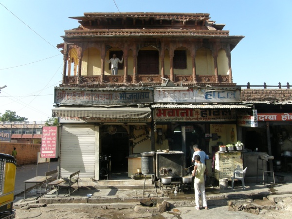 PB081349.jpg
