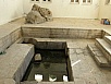 mit Stock aus Fels geschlagen und es kam Wasser heraus ...
