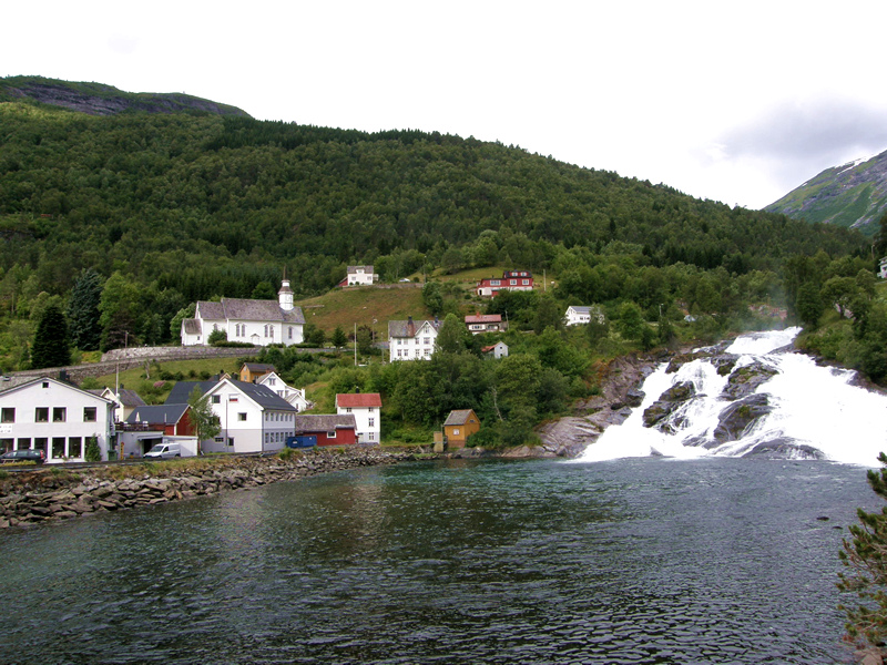 683.jpg