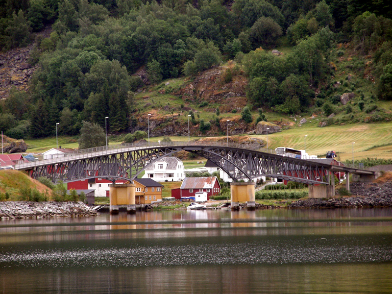 872.jpg