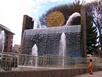Wasserfall Denkmal (Nähe Train Ticketverkauf Macchu Picchu)
